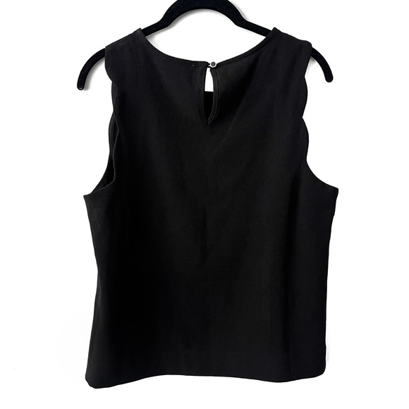 Scallop Sleeve Tank Top - Picture 2 of 5